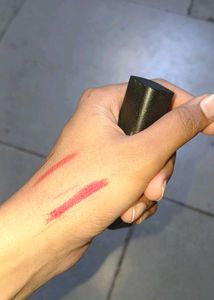 L'Oreal Lipstick Shade (lincoln rose 213)