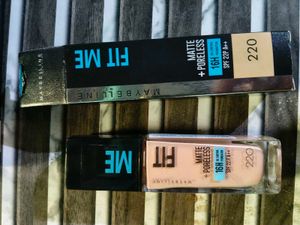 Maybelline Fit Me Matte + Poreless Foundation 128