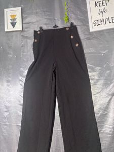 Chic Black Wide-Leg Pants