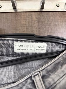 Grey Wash Relaxed Fit Jeans