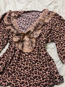 animal print top