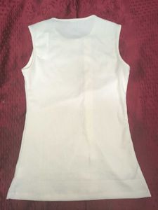SHEIN White Sleeveless Button-Up Top
