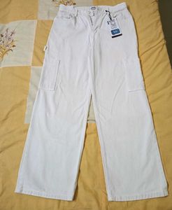 Stylish Creme Cargo Pants