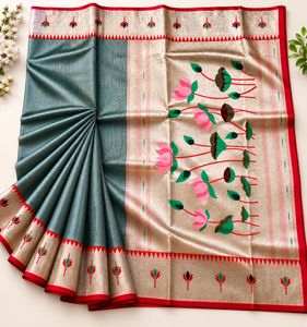 Trending Lotus muniya border paithani saree