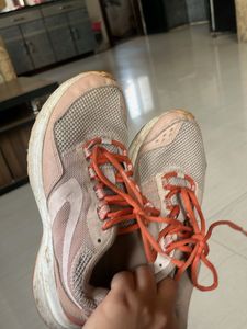 Comfortable Women's Sports Shoes