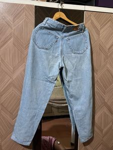 Light Wash Relaxed Fit Jeans