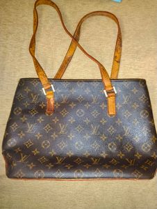 Louis Vuitton Tote Bag ( Authentic)