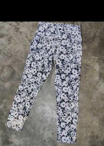 Floral Print Skinny Pants