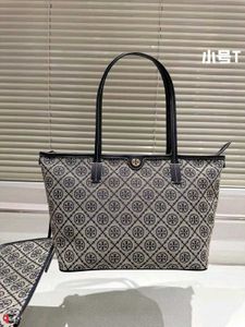 Tory burch T monogram