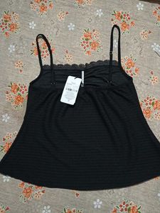 Chic Black Lace Trim Cami Top