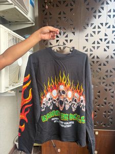 Raised in Hell Graphic T-Shirt🧨