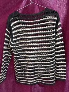 Balck &amp; White Netted Top