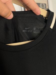 Nike Black T-Shirt