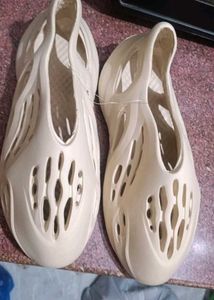 Yezzy Foam Runner
