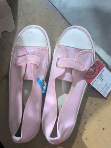 Roadster Pink Canvas Sneakers