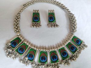 Necklace n Earrings Set