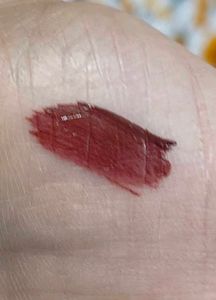 Kiss Beauty Matte Lipgloss Brown