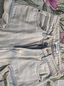 Baggy Light Wash Cargo Jeans