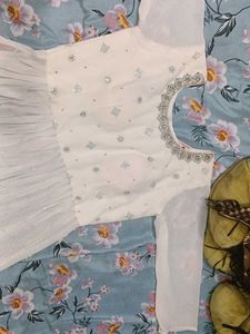 Elegant White Anara cut