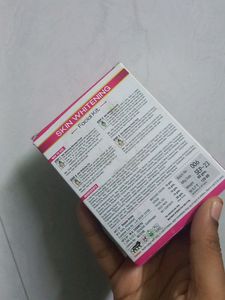 D&amp;D Natural Facial Kit