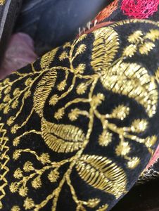 Embroidered Jutti Flats