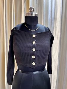 Ribbed Off-Shoulder Button-Up Cropped Top