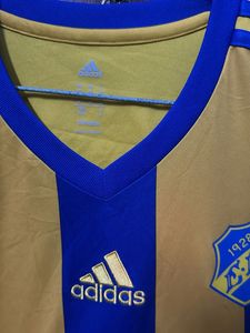 Adidas "Hand Shake for Peace" T-Shirt