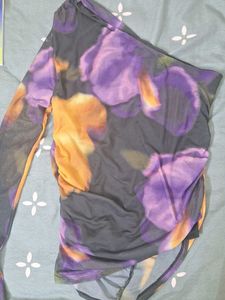 Nuon Floral One-Shoulder Top