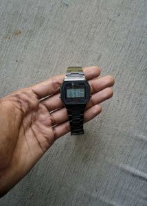 Mint Condition Digital Watch🎀