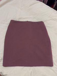 Chic Ribbed Mini Skirt
