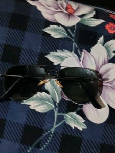 Aviator Style Sunglasses
