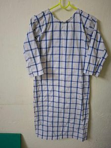 Blue &amp; White Checkered Kurta with leggings