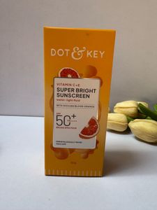 Dot & Key Vitamin C+E Super Bright Sunscreen