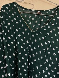 Elegant Green Kurta Set with White Print