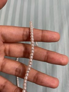 Delicate Faux Pearl Necklace
