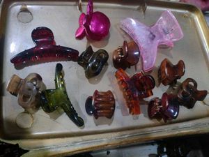 35 peice medium small Hair Claw Clips Bundle