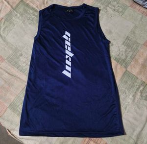 combo graphic vest