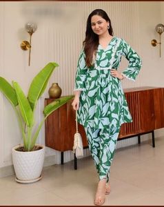 Green Floral Print Kurta Set