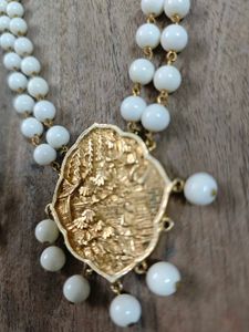Vintage Elegant White Bead Necklace with Gold Pend