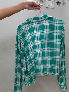 Green Plaid Cropped Shirt