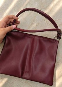 Chic Clinique Clutch Bag