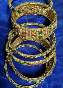 6 BANGLES SET