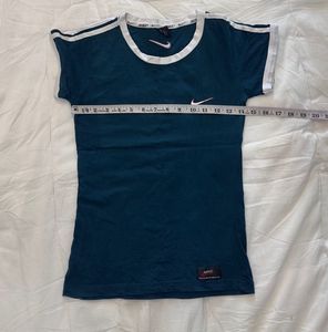 Nike Navy Blue T-Shirt with White Stripes