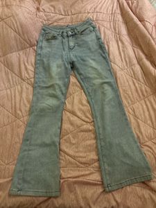 Flared Denim Jeans + FREE flower clutcher 🎁