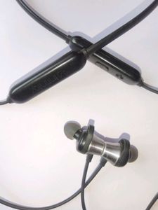Many Ear Device