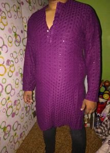 Men's Embroidered Kurta