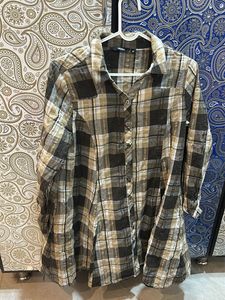 Classic Plaid Button-Up Tunic