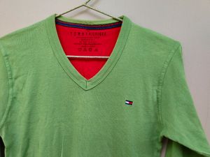 Green long sleeved T-shirt