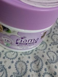 fiama body scrub