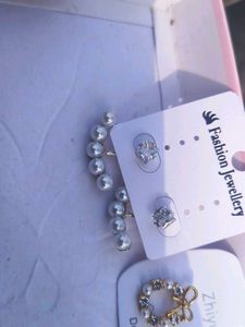 Korean Studs Pack Of 2 Bow